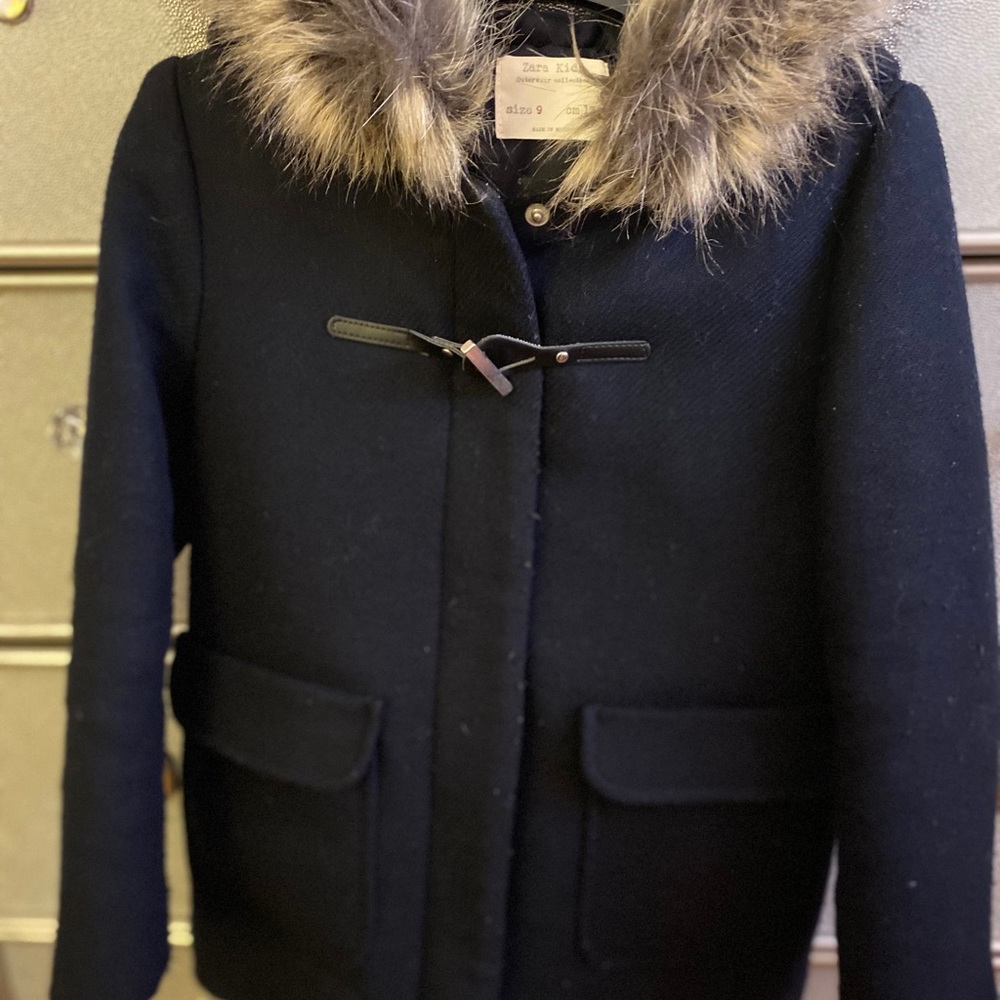 Zara girls hooded fur jacket - Picture 2 of 8